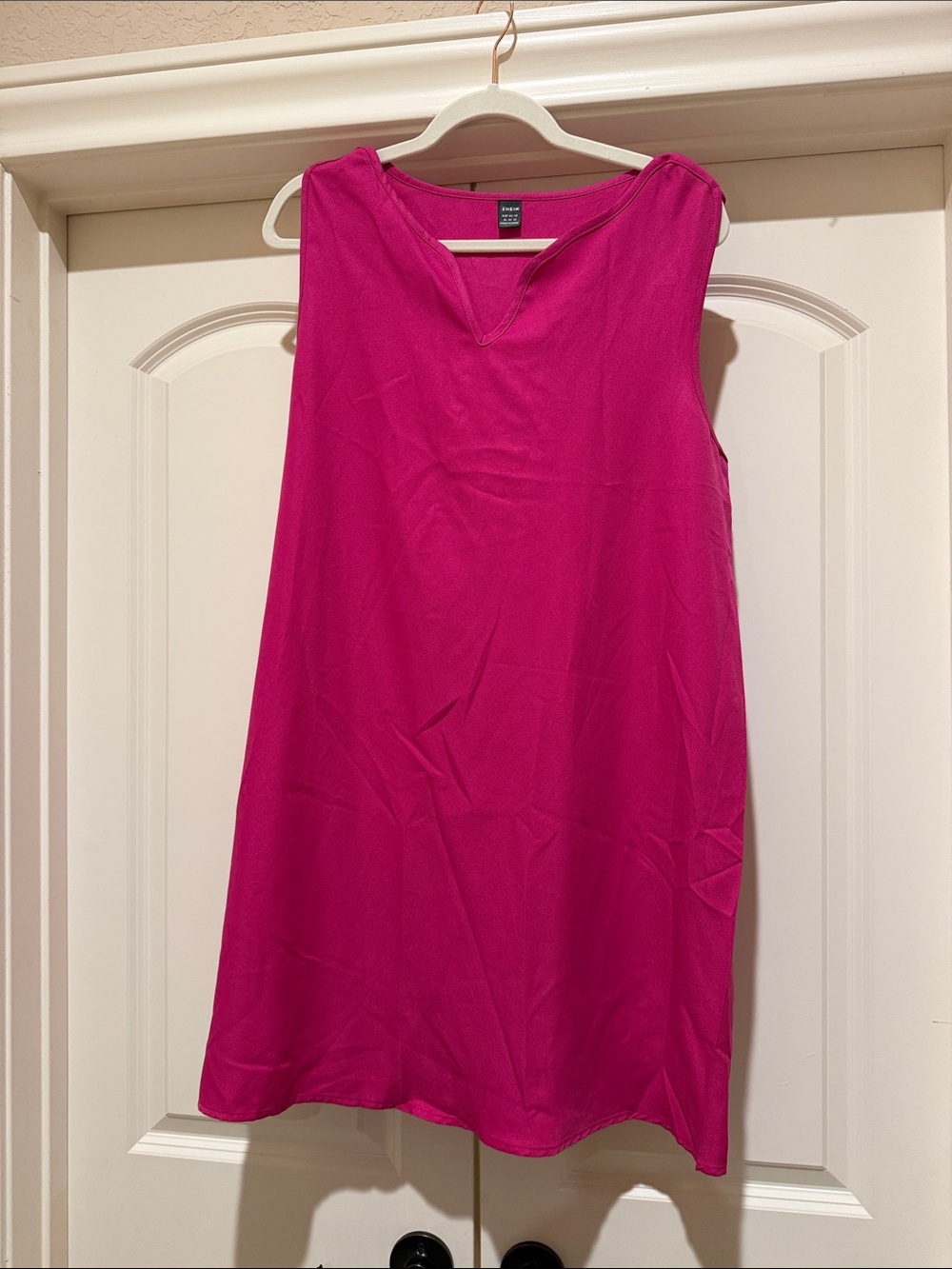 SHEIN Sleeveless Mini Dress in Fuchsia